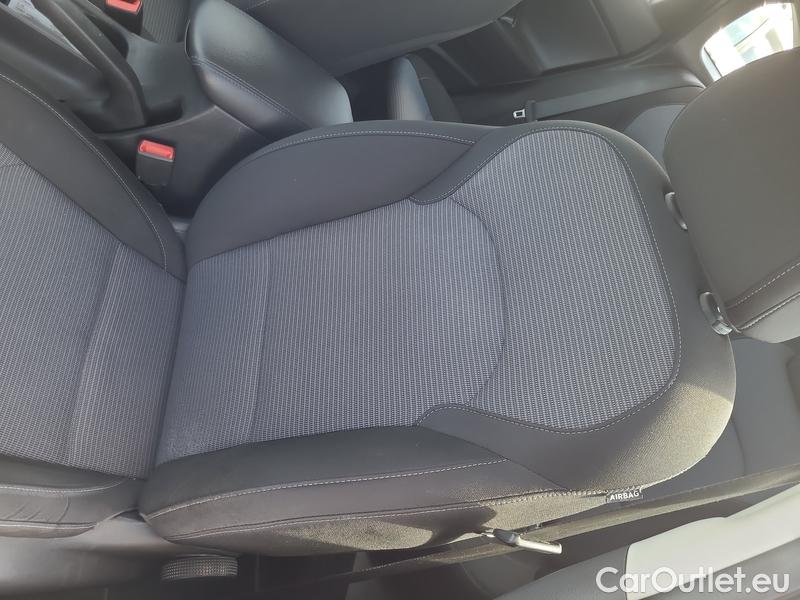  Hyundai  i30  (PD)(01.2017  ->)  kom.1.0TGDI Family Comf #6