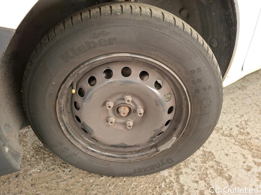  Renault  Kangoo  II Express Extra (Série Spéciale) 1.5 dCi 80CV BVM6 E6dT #28