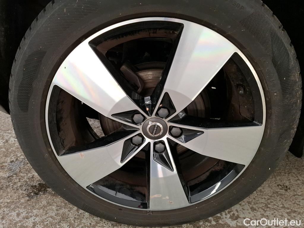  Volvo  XC 40 XC40 Momentum 2WD 2.0 D3 150CV BVM6 E6dT #44