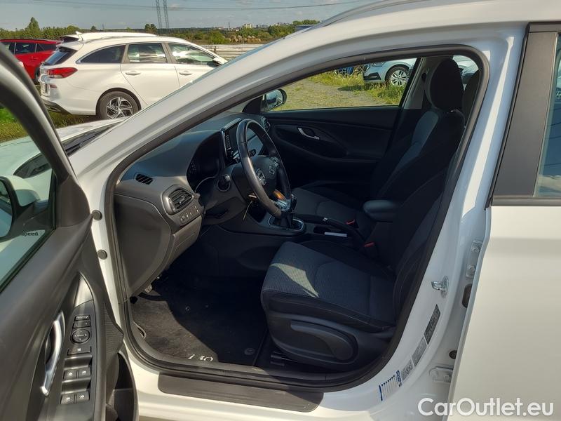  Hyundai  i30  (PD)(01.2017  ->)  kom.1.0TGDI Family Comf #7