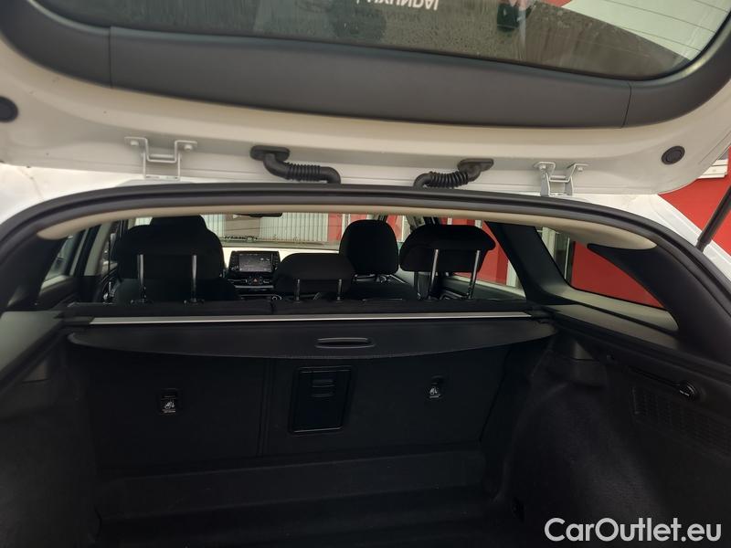  Hyundai  i30   cw (PD)(2017->)  kom.1.6CRDi 115 Smart #15