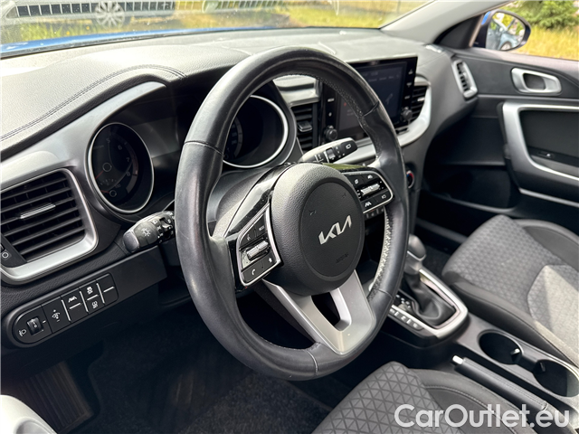  KIA  Cee'd Ceed SW 1.5 T-GDI 118 Spin AT #3