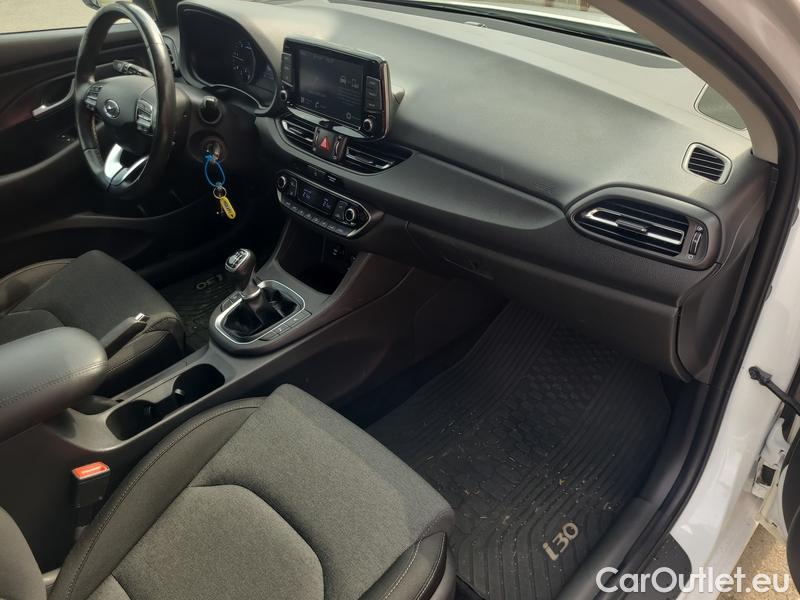  Hyundai  i30   cw (PD)(2017->)  kom.1.6CRDi 115 Smart #22