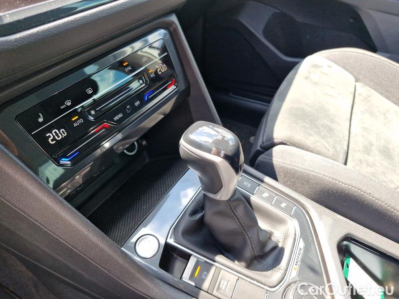  Volkswagen  Tiguan  (AX1)(2020)  2.0TDI 110 Elegan 4M AT #9