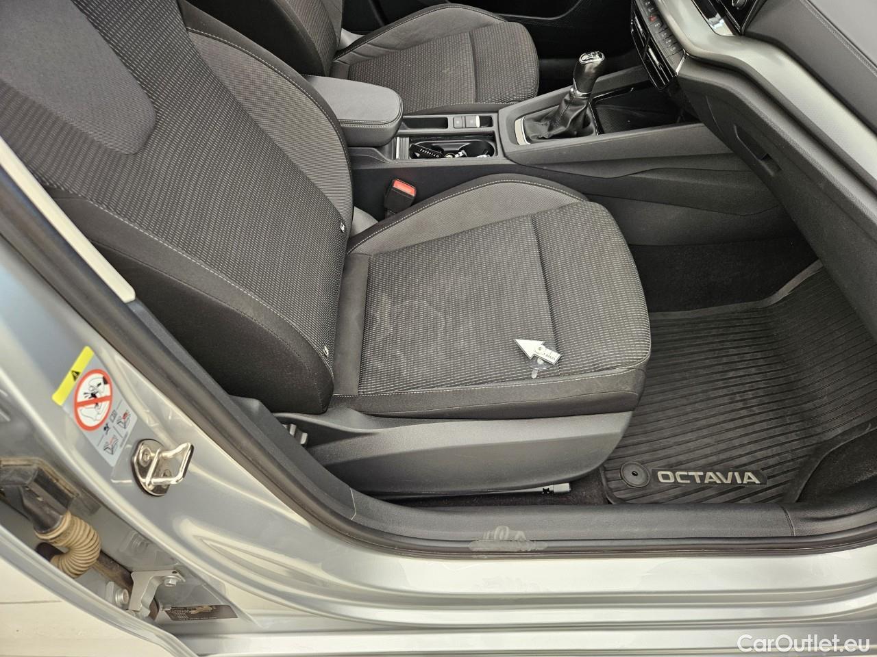  Skoda  Octavia 1.5 TSI 150CP Ambition #49