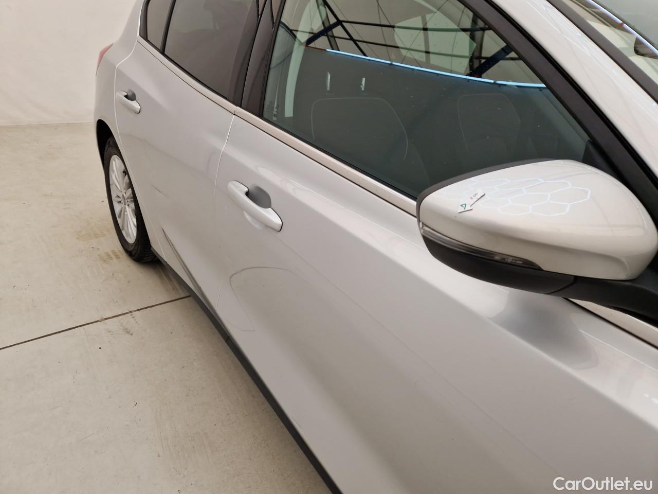  Ford  Focus 1.0 EcoBoost 125CP Titanium #17