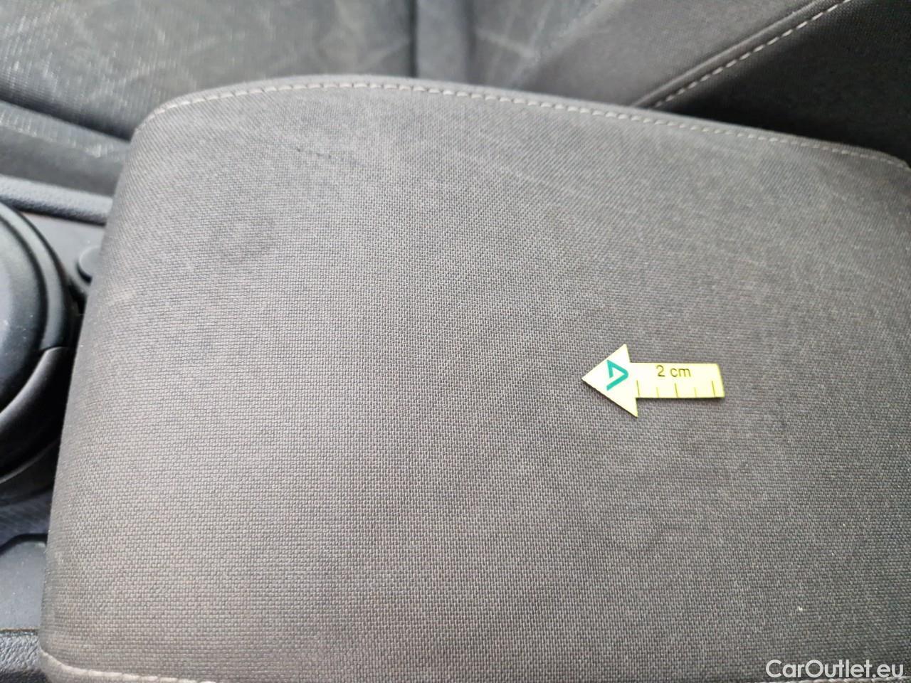  Volkswagen  Golf  Life 1.5 eTSI ACT DSG mild-Hybrid #31