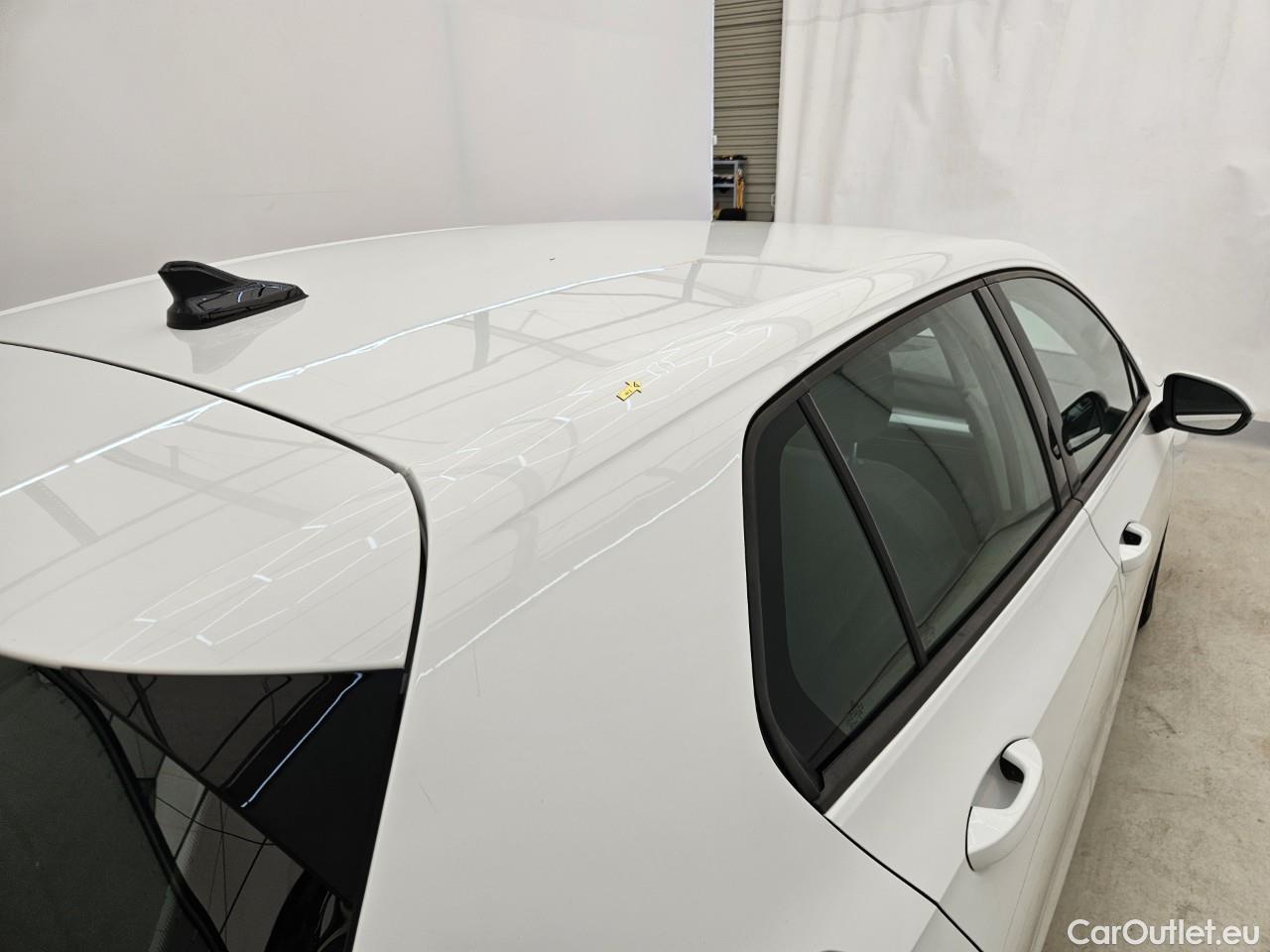  Volkswagen  Golf  Life 1.5 eTSI ACT DSG mild-Hybrid #39
