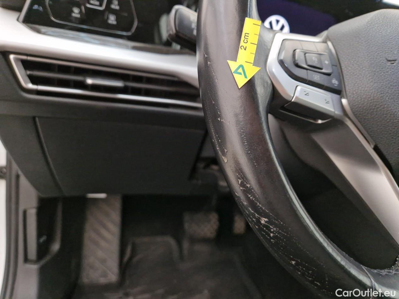  Volkswagen  Golf  Life 1.5 eTSI ACT DSG mild-Hybrid #28