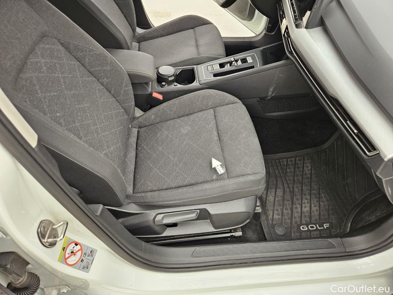  Volkswagen  Golf  Life 1.5 eTSI ACT DSG mild-Hybrid #70