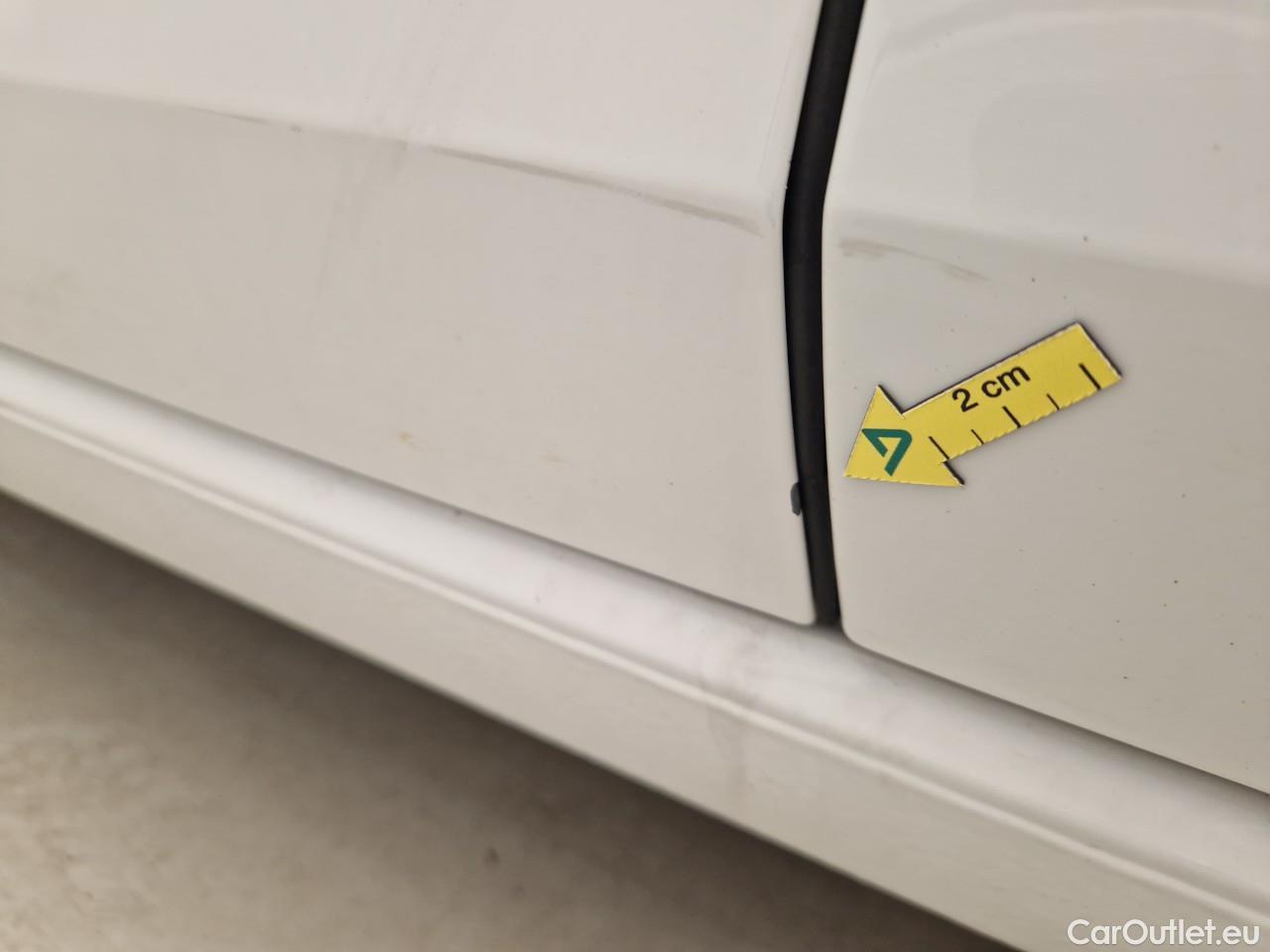  Volkswagen  Golf  Life 1.5 eTSI ACT DSG mild-Hybrid #2