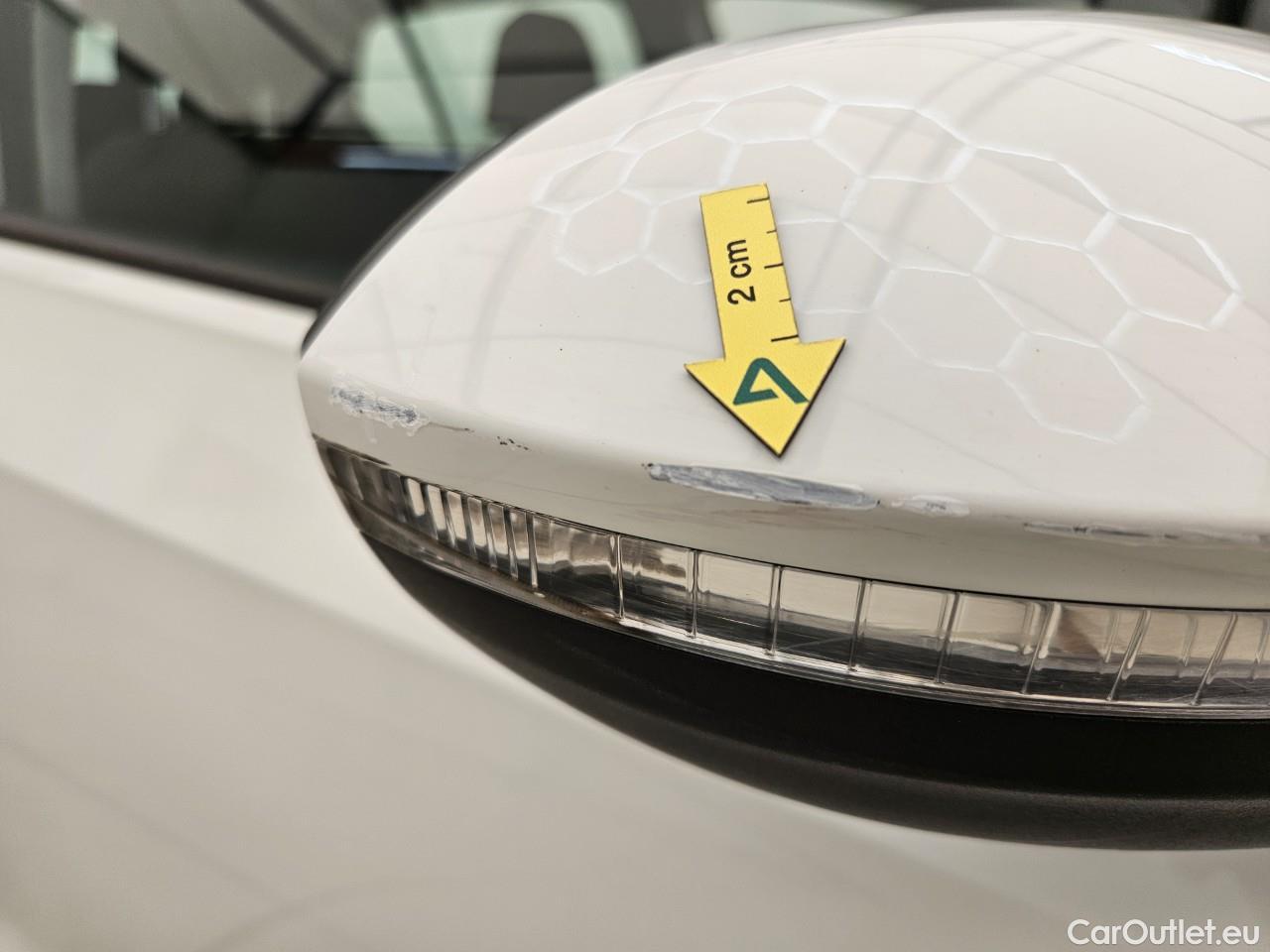  Volkswagen  Golf  Life 1.5 eTSI ACT DSG mild-Hybrid #33