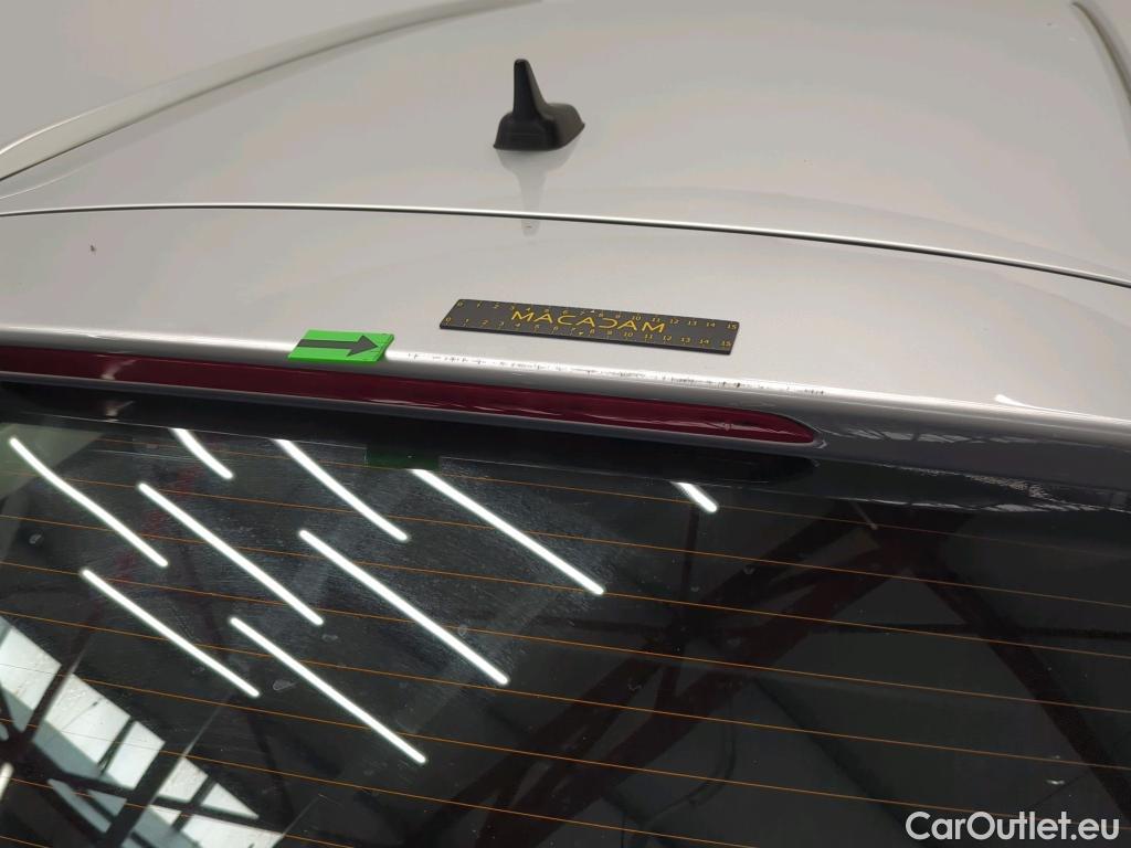  Volkswagen  Passat Var.Comfortline 1.6 TDI DSG 120 CP #4