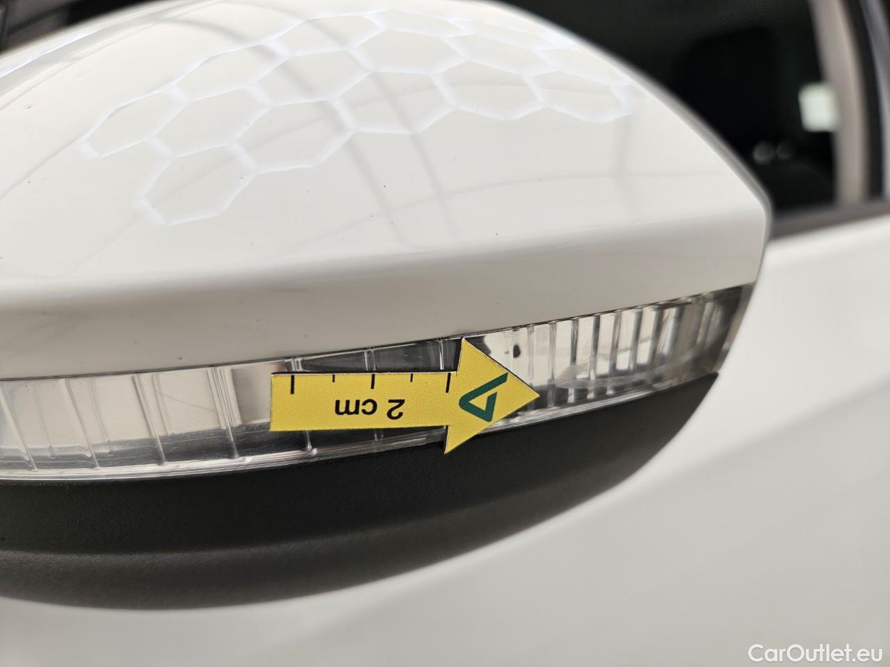  Volkswagen  Golf  Life 1.5 eTSI ACT DSG mild-Hybrid #4