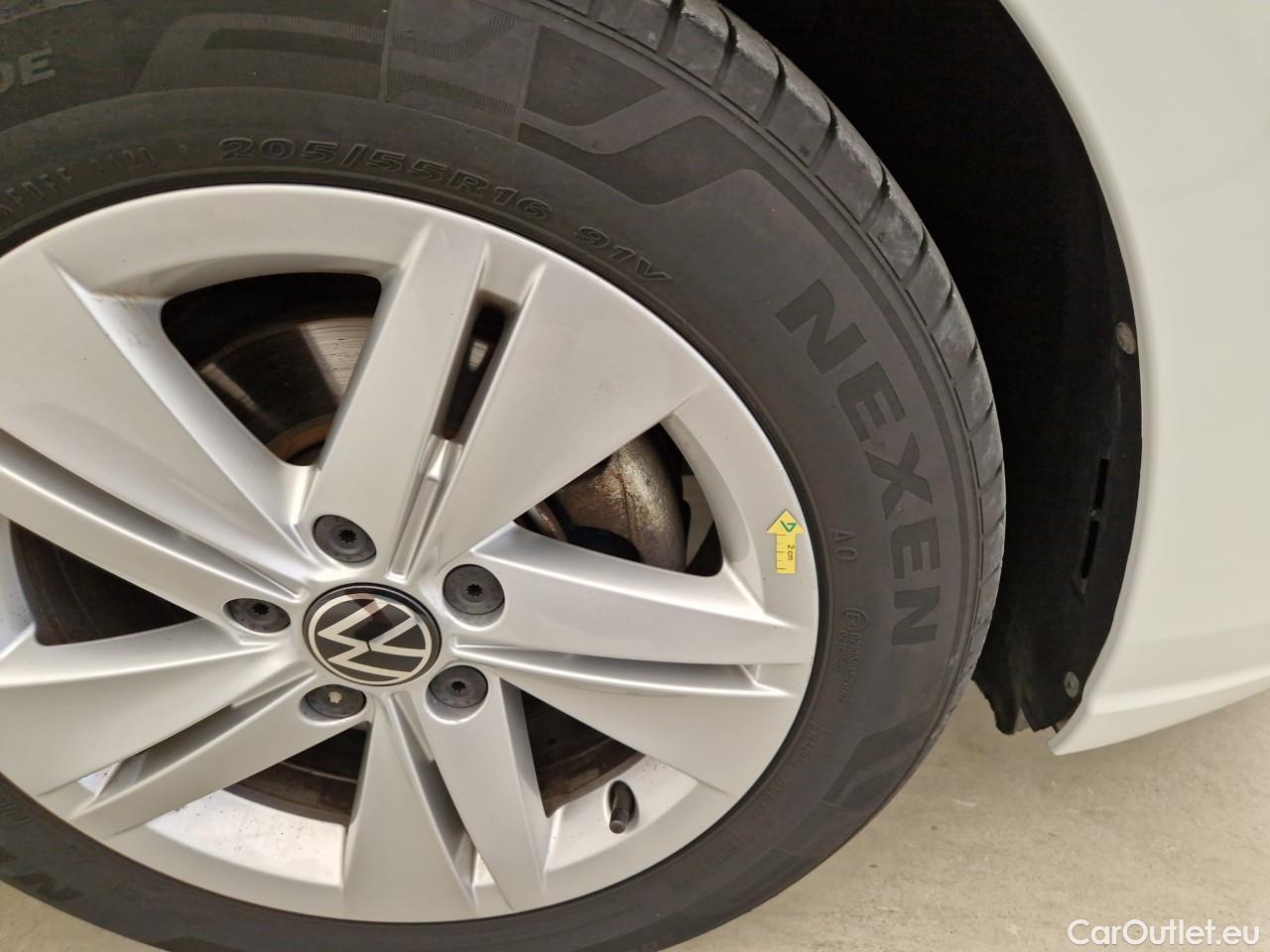  Volkswagen  Golf  Life 1.5 eTSI ACT DSG mild-Hybrid #5