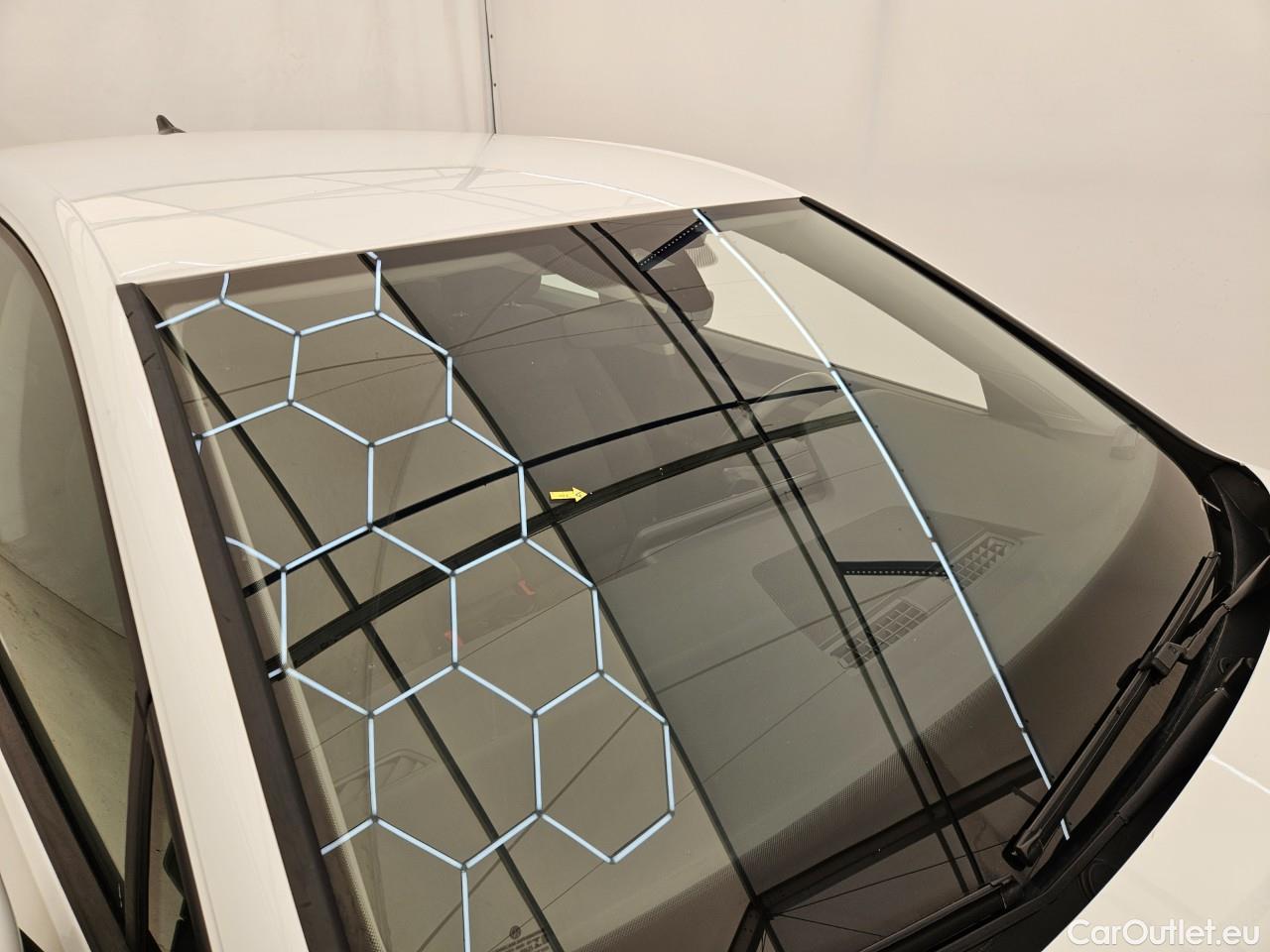  Volkswagen  Golf  Life 1.5 eTSI ACT DSG mild-Hybrid #25