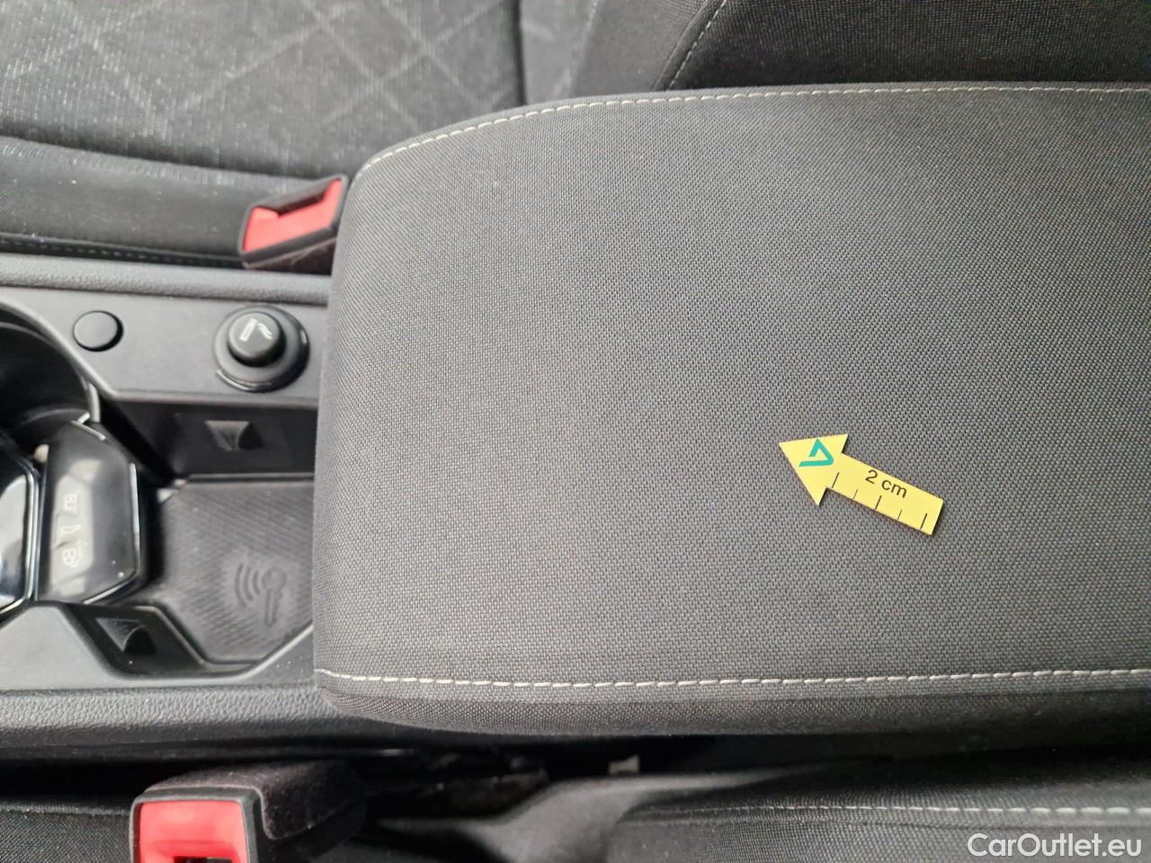  Volkswagen  Golf  Life 1.5 eTSI ACT DSG mild-Hybrid #28