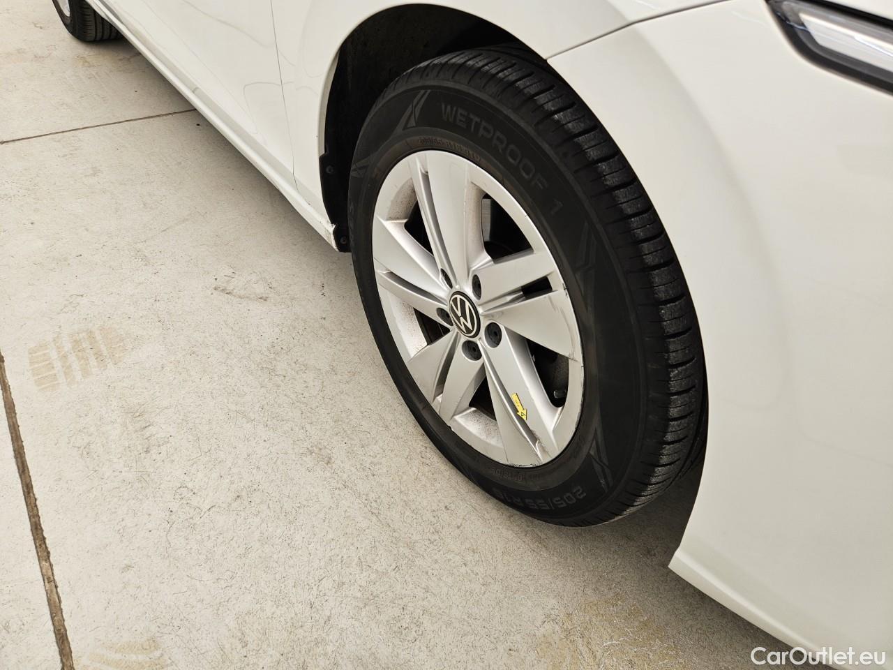 Volkswagen  Golf  Life 1.5 eTSI ACT DSG mild-Hybrid #27