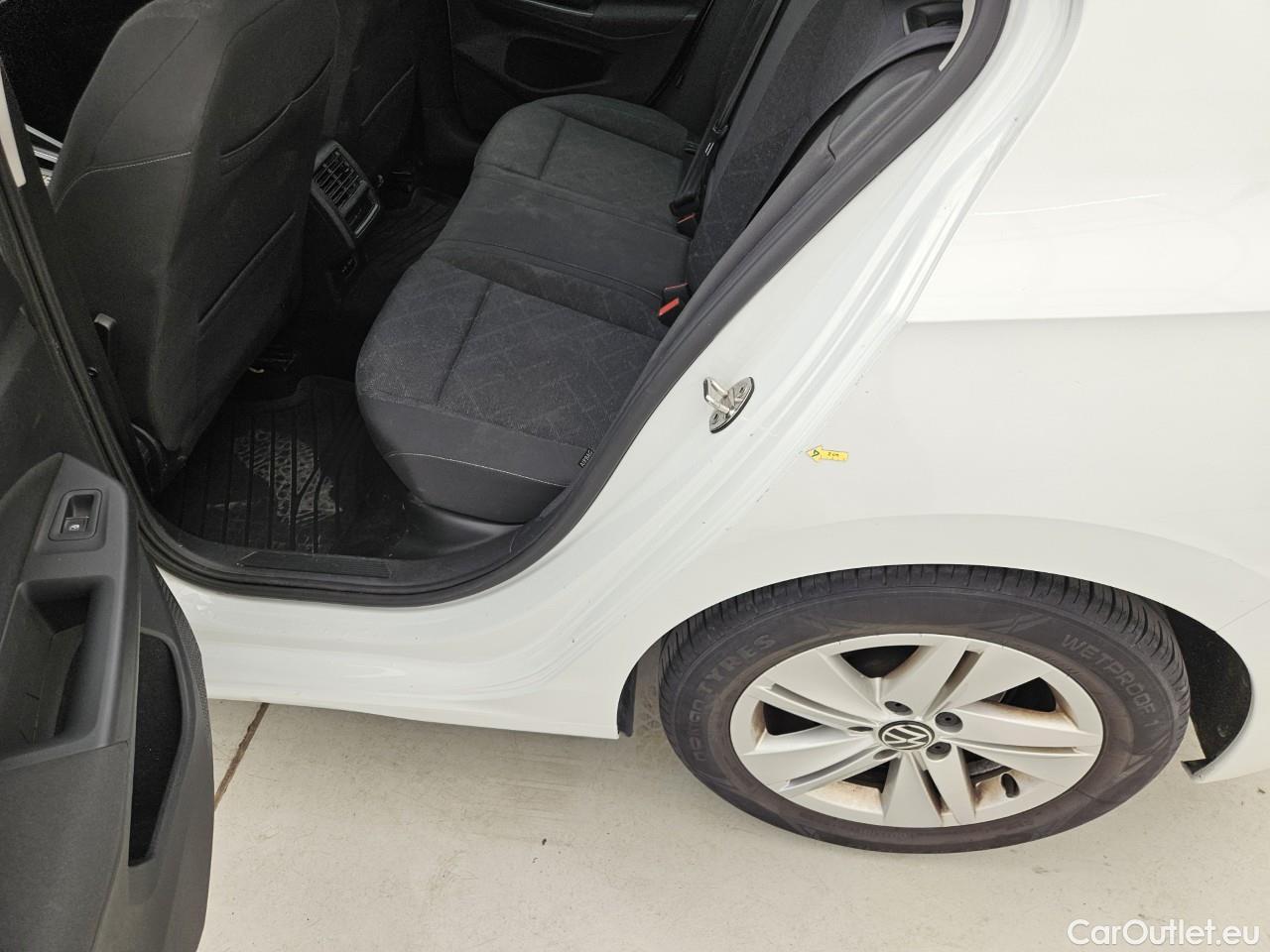  Volkswagen  Golf  Life 1.5 eTSI ACT DSG mild-Hybrid #53