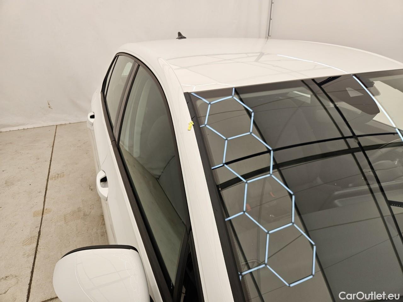  Volkswagen  Golf  Life 1.5 eTSI ACT DSG mild-Hybrid #30