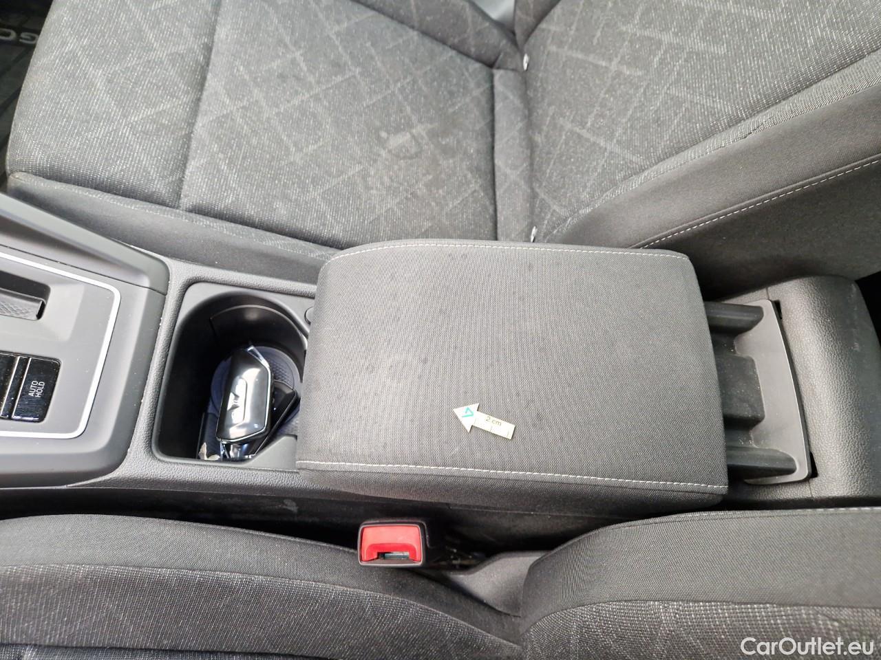  Volkswagen  Golf  Life 1.5 eTSI ACT DSG mild-Hybrid #10
