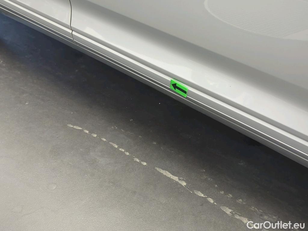  Volkswagen  Passat Var.Comfortline 1.6 TDI DSG 120 CP #24