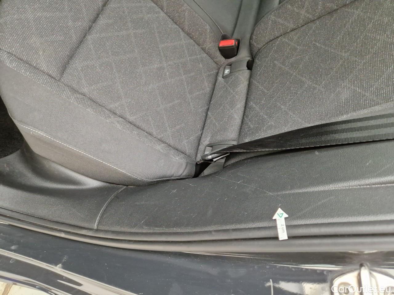  Volkswagen  Golf  2.0 TDI 116HP DSG Life Variant #47