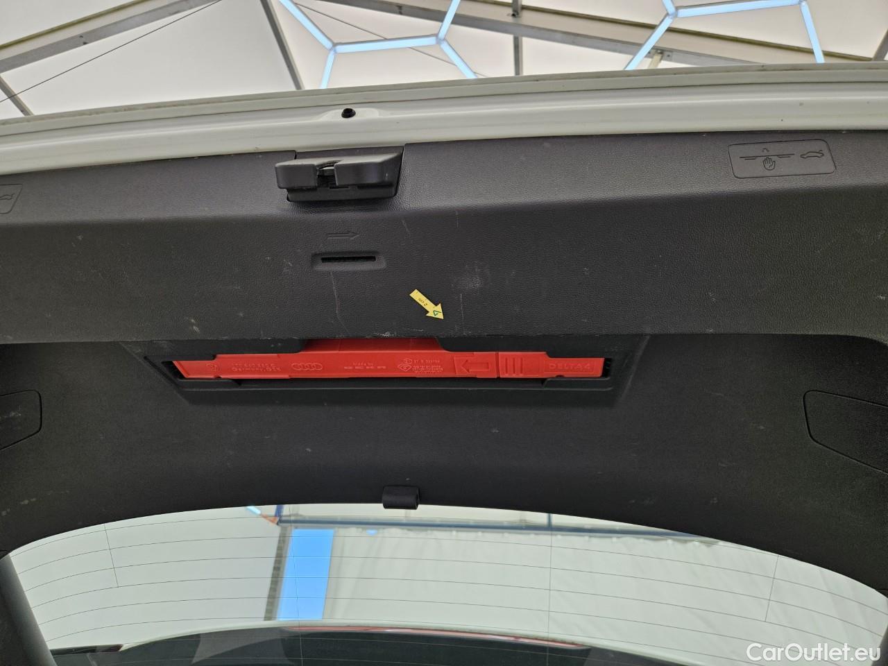  Volkswagen  Golf  Life 1.5 eTSI ACT DSG mild-Hybrid #81