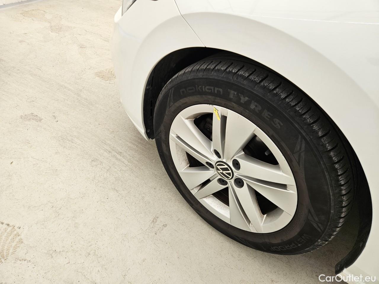  Volkswagen  Golf  Life 1.5 eTSI ACT DSG mild-Hybrid #13