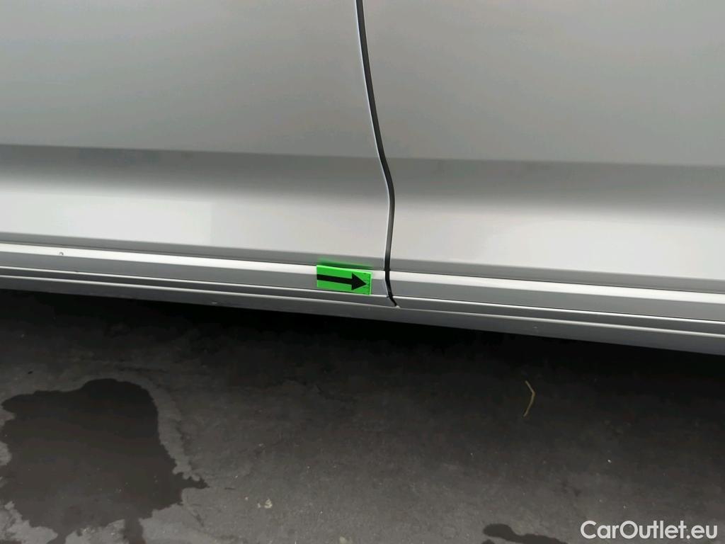  Volkswagen  Passat Var.Comfortline 1.6 TDI DSG 120 CP #20