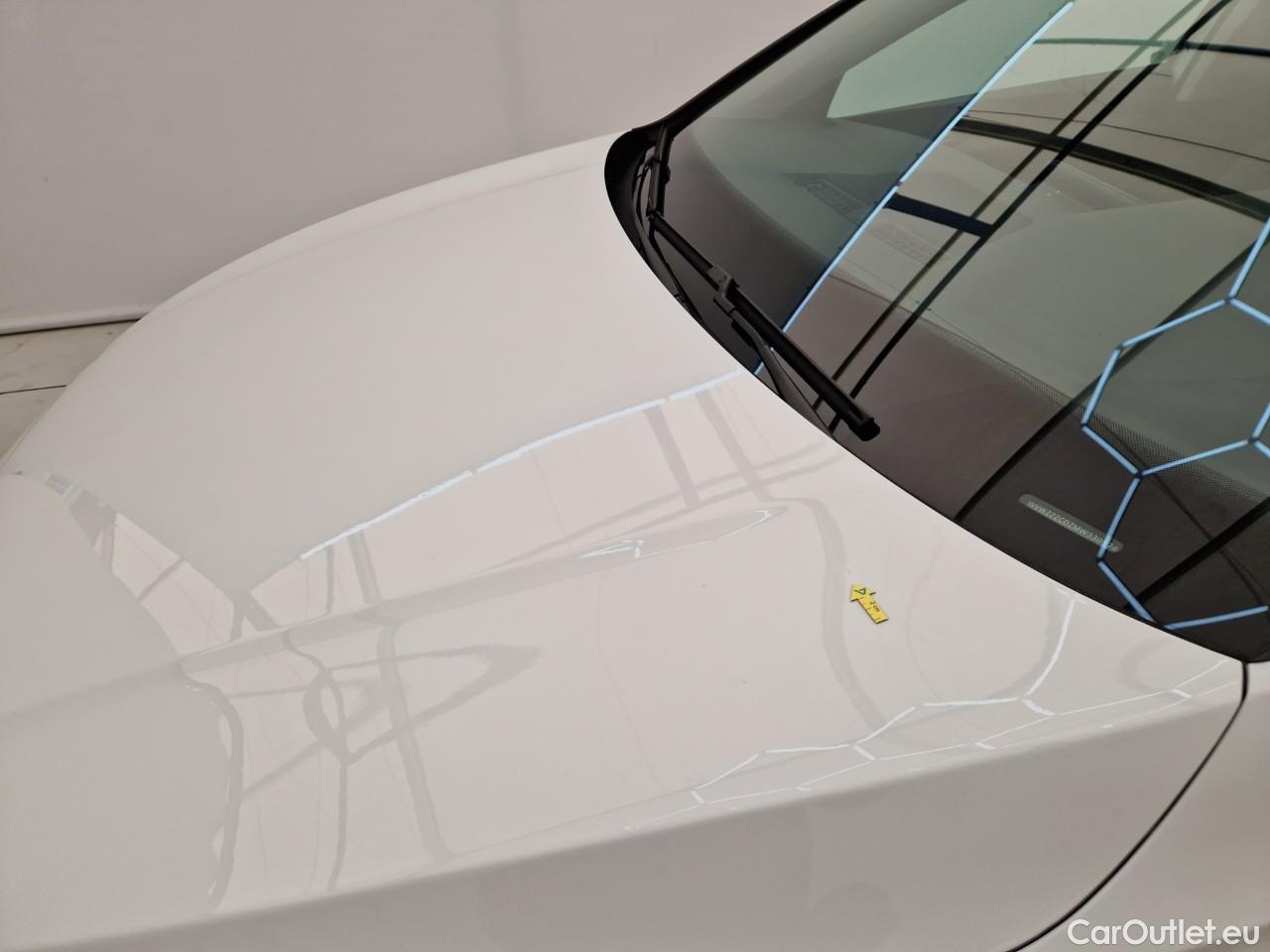  Volkswagen  Golf  Life 1.5 eTSI ACT DSG mild-Hybrid #3