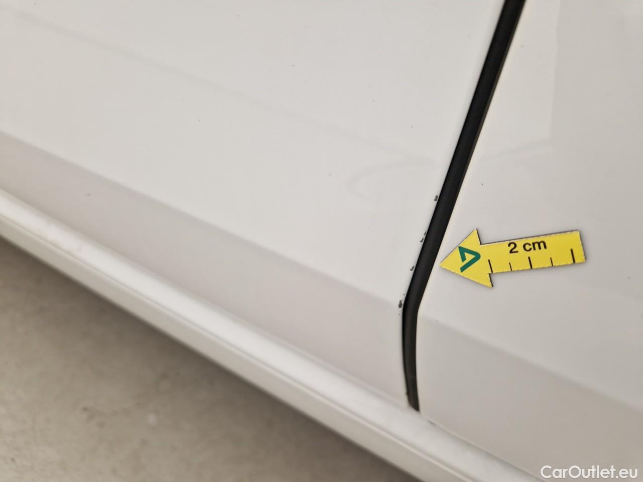  Volkswagen  Golf  Life 1.5 eTSI ACT DSG mild-Hybrid #2