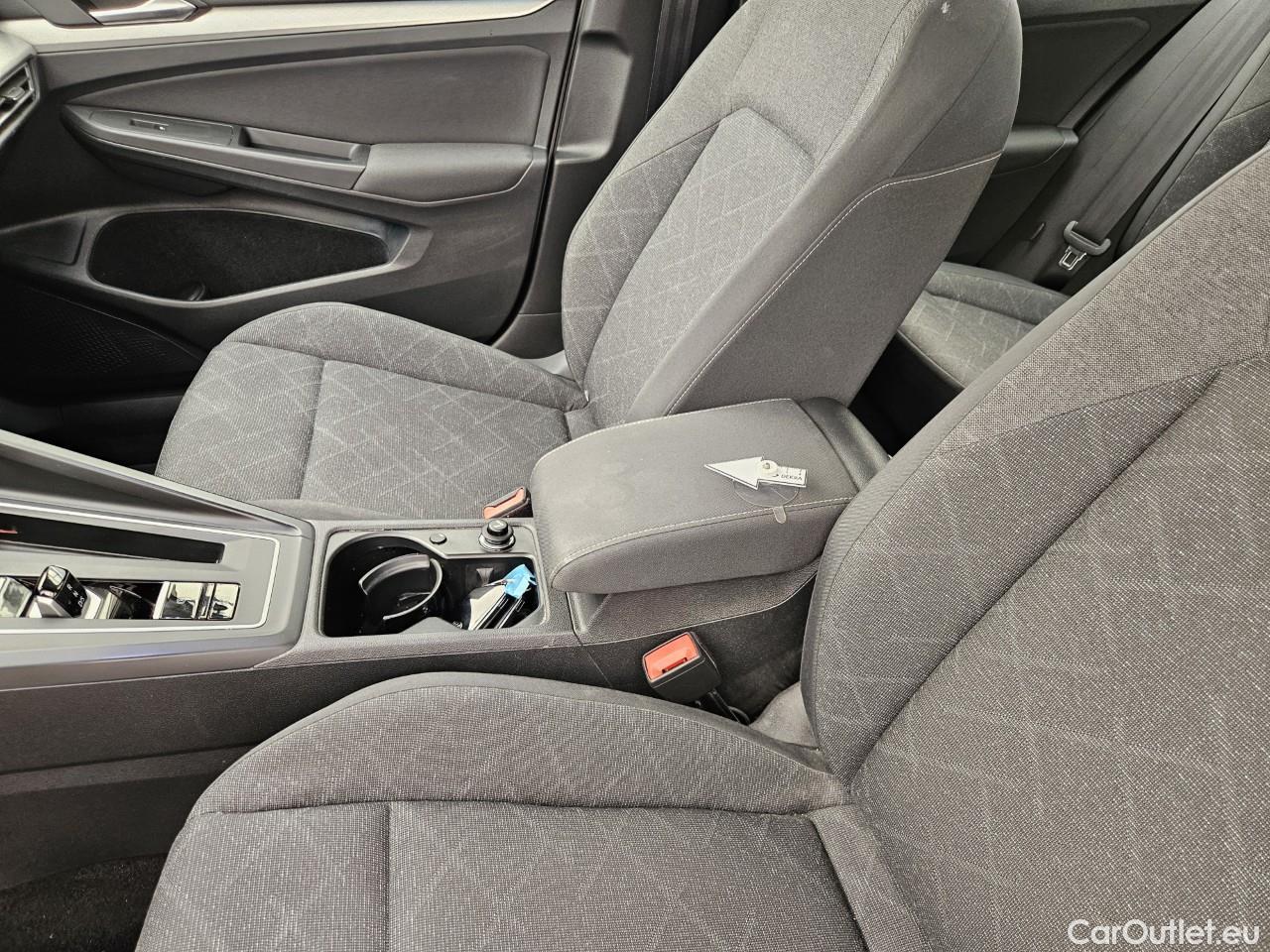  Volkswagen  Golf  Life 1.5 eTSI ACT DSG mild-Hybrid #25