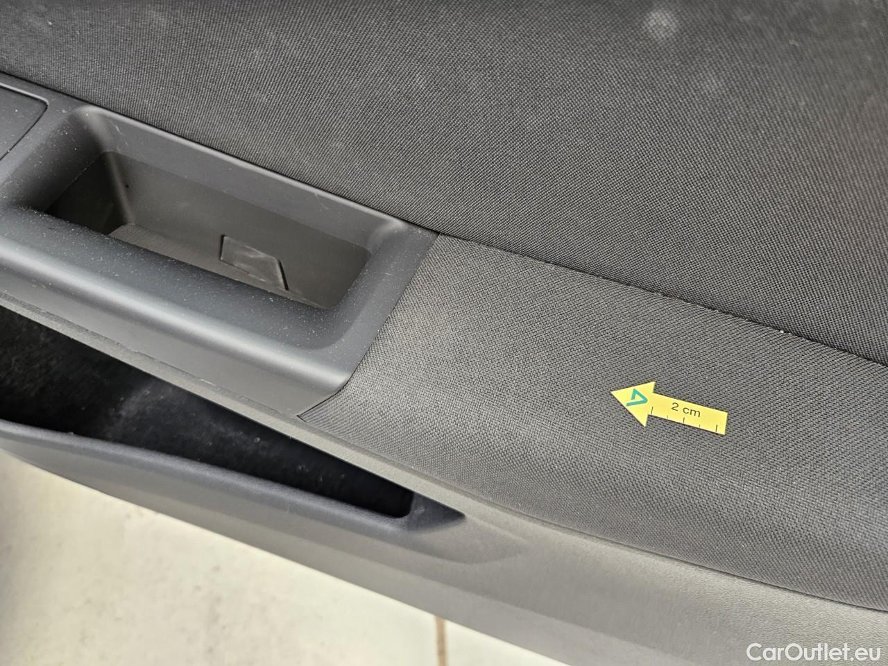  Volkswagen  Golf  Life 1.5 eTSI ACT DSG mild-Hybrid #68