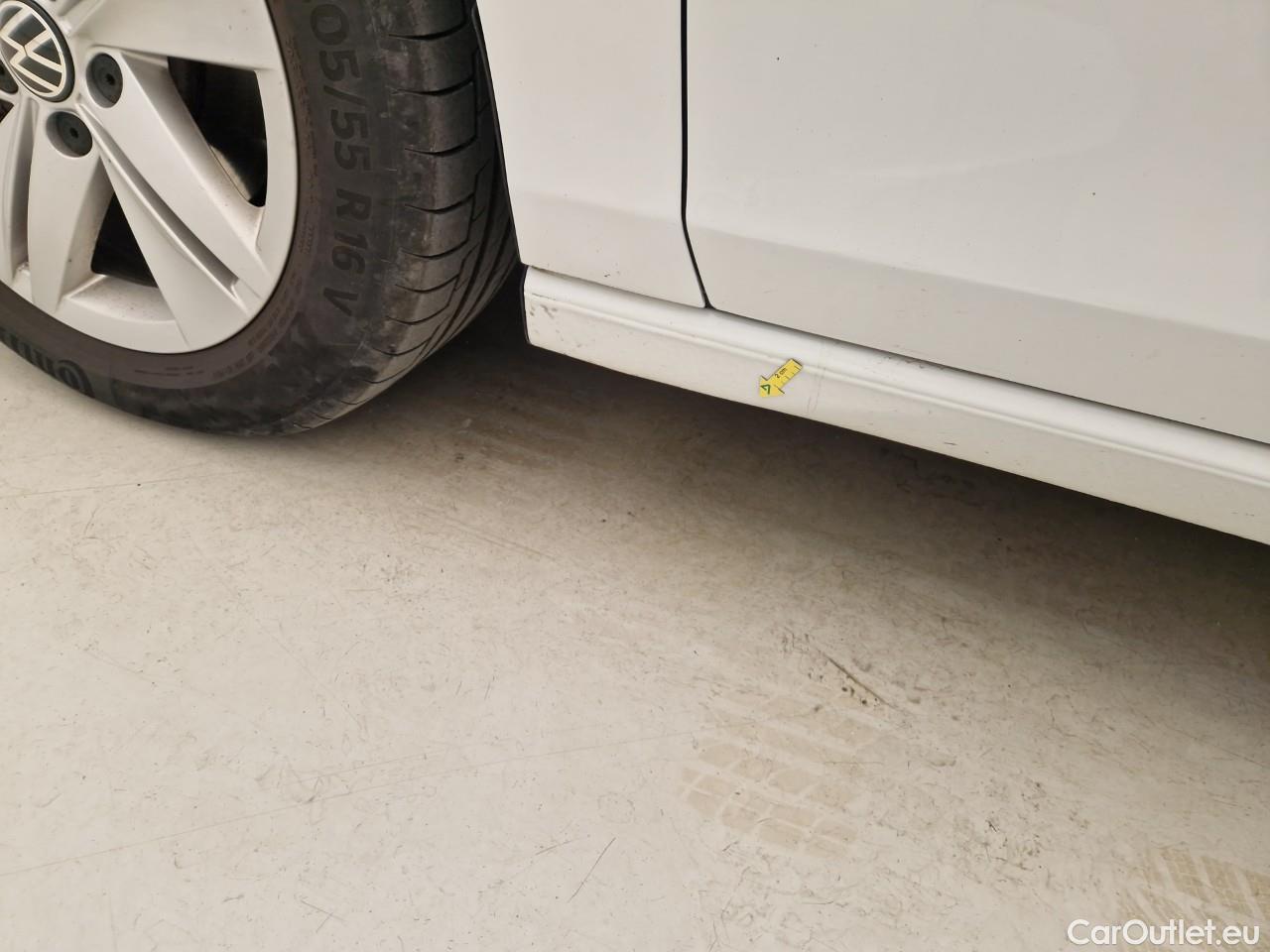  Volkswagen  Golf  Life 1.5 eTSI ACT DSG mild-Hybrid #4