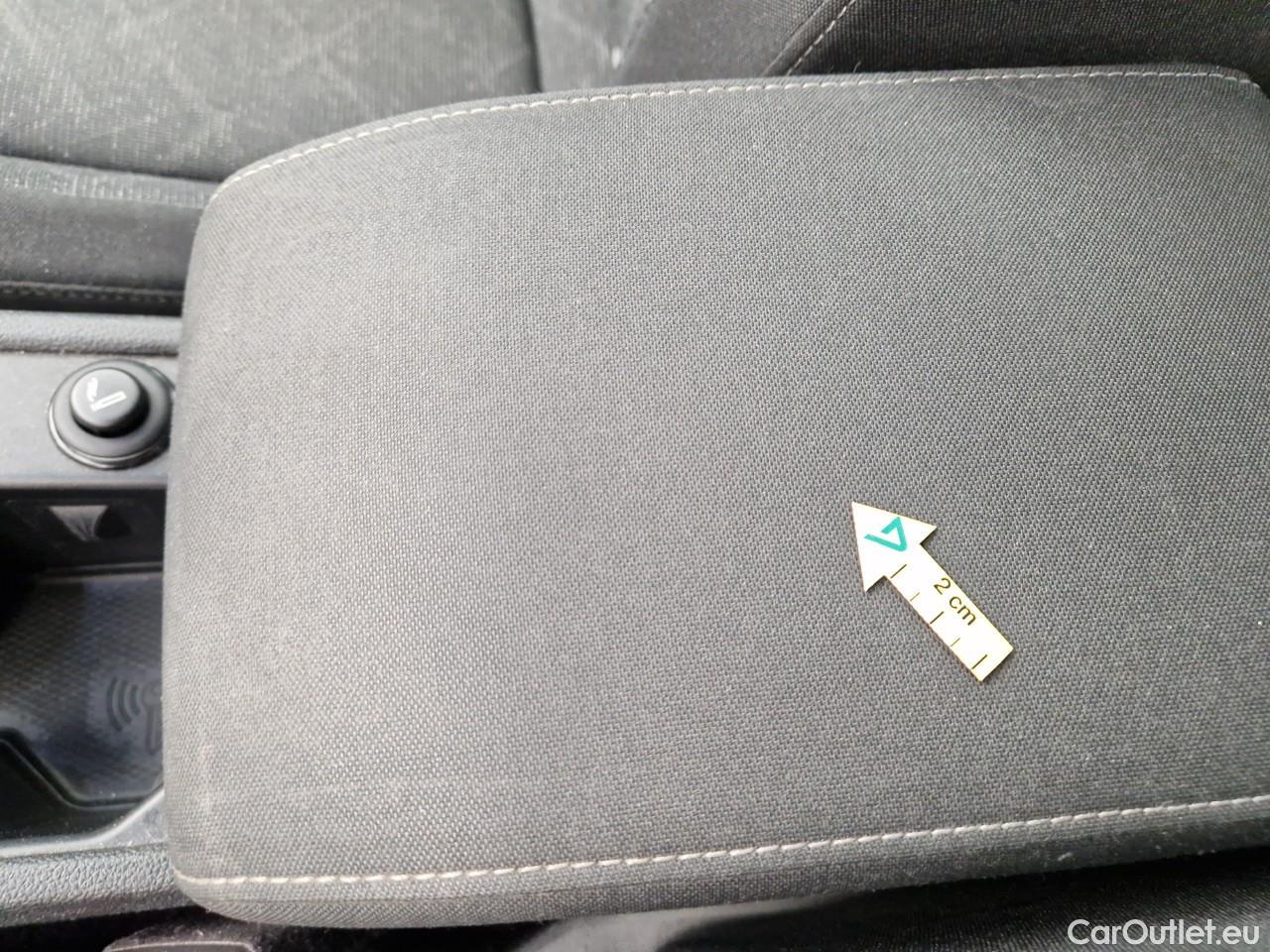 Volkswagen  Golf  Life 1.5 eTSI ACT DSG mild-Hybrid #14