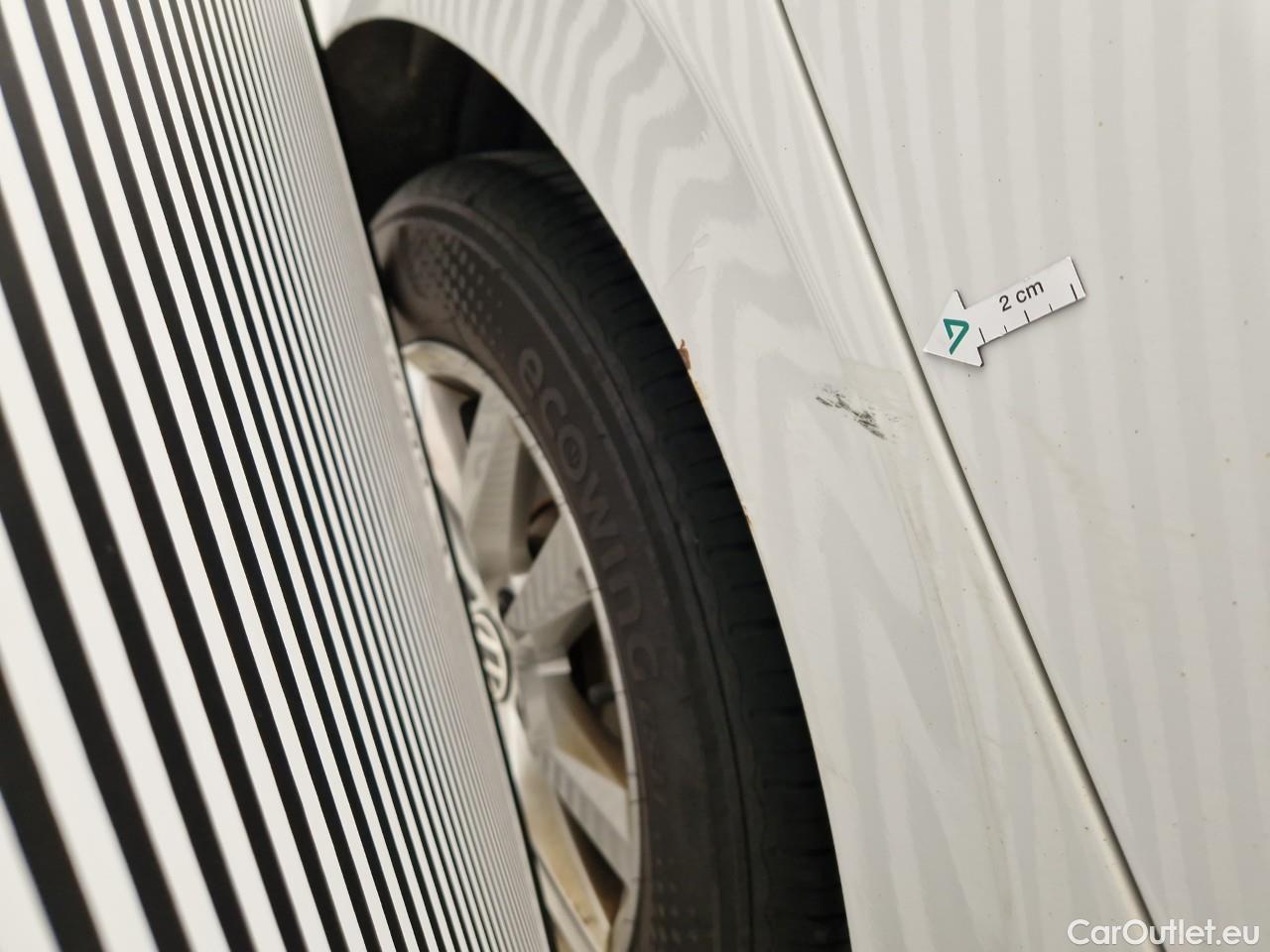  Volkswagen  Passat Comfortline 2.0 TDI 122CP DSG #26