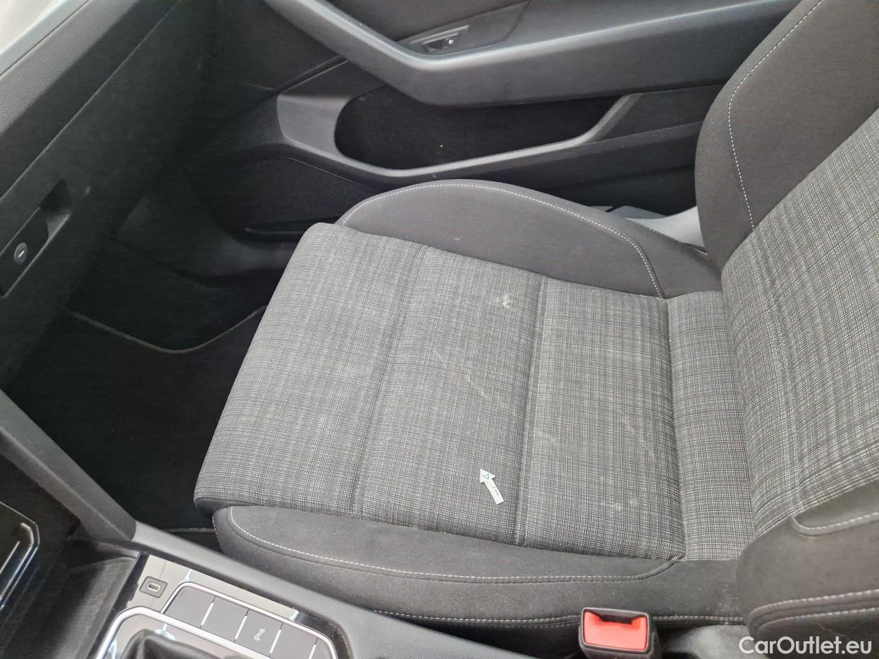  Volkswagen  Passat Comfortline 2.0 TDI 122CP DSG #43