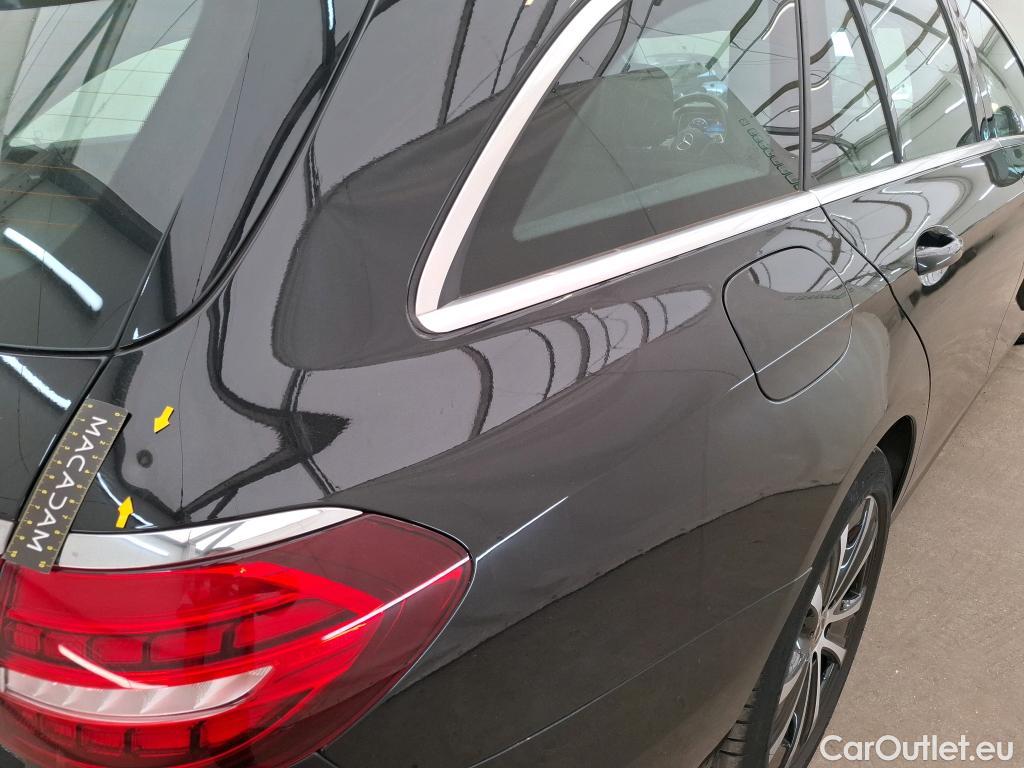  Mercedes  E-Klasse MERCEDES-BENZ Classe E Break / 2020 / 5P / Break 2.0 E 300 DE AVANTGARDE LINE AUTO #1