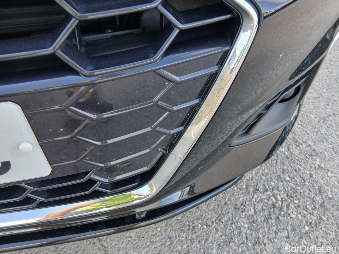  Audi  A4 AUDI  / 2019 / 5P / familiar Avant S line 35 TDI 120kW S tronic #3