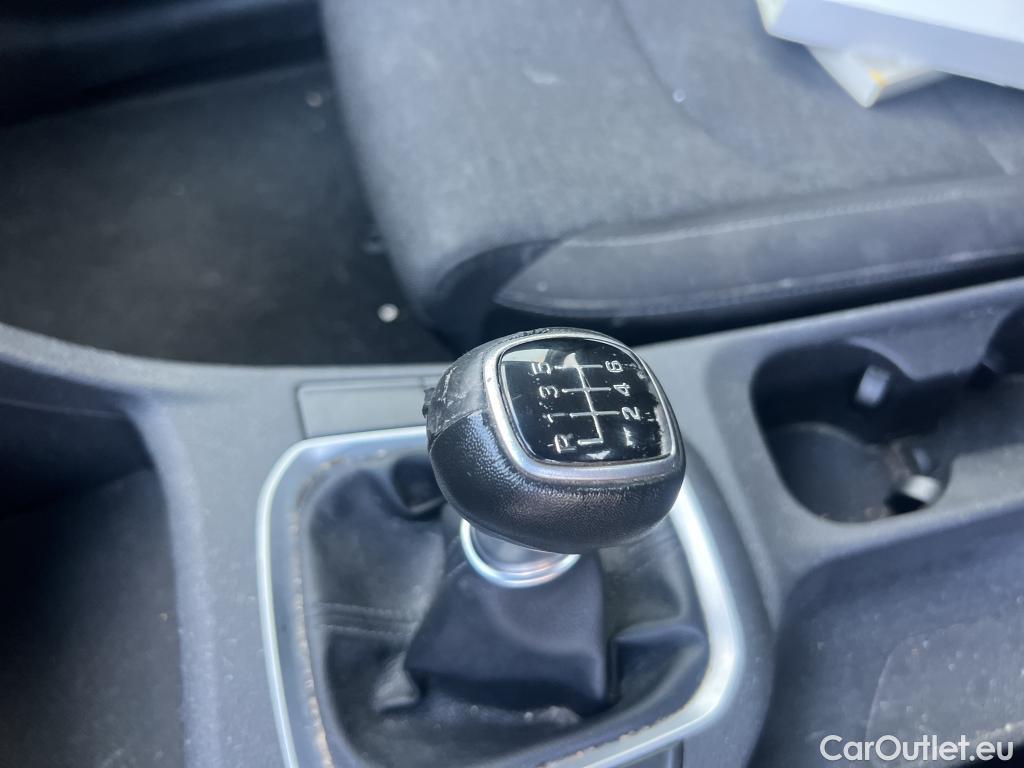  Land Rover  Discovery HYUNDAI i30 / 2020 / 5P / berlina con portón 1.0 TGDI 48V Klass #41
