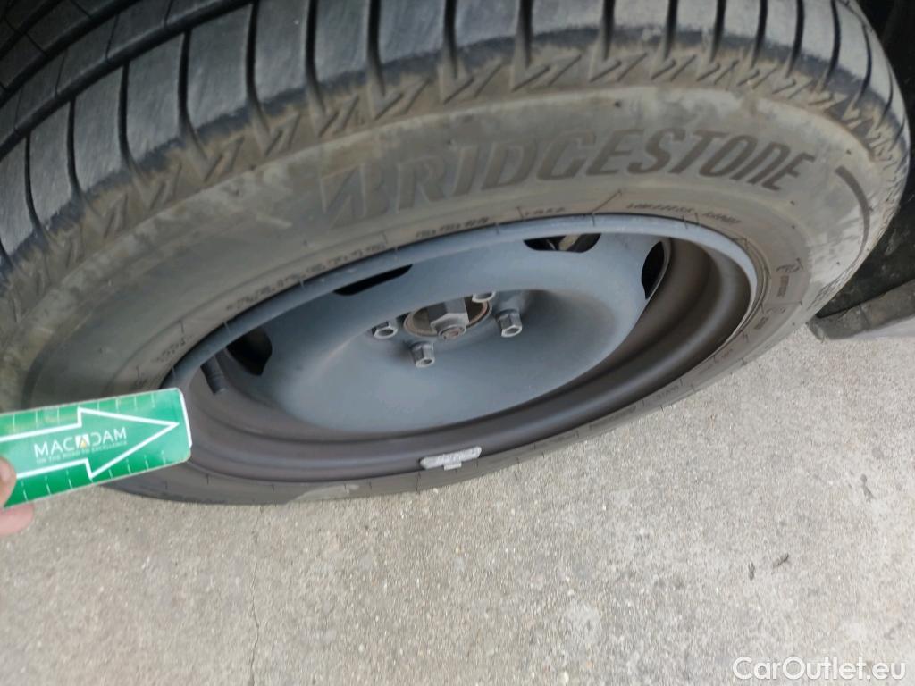  Citroen  C3  Live Pack 1.5 BlueHDi 100CV MT6 E6d #25