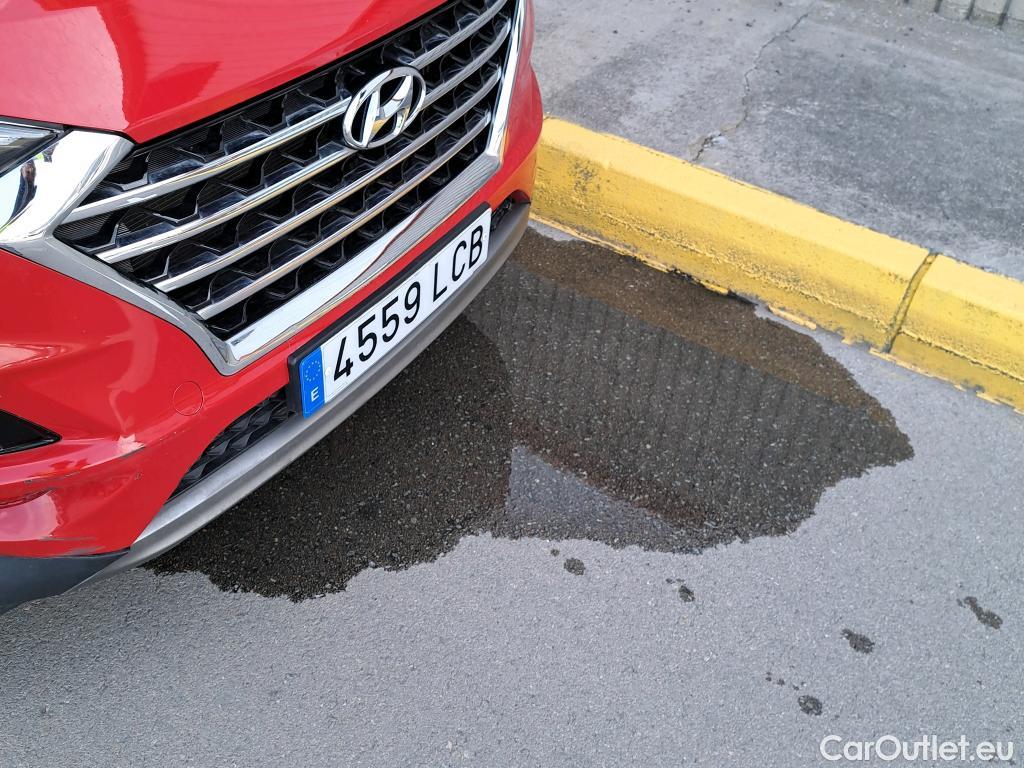  Hyundai  Tucson HYUNDAI  / 2018 / 5P / todoterreno 1.6 CRDI 85kW (116CV) 48V SLE 4X2(SP)(SL) #11