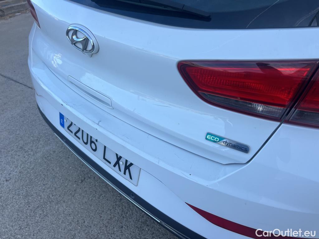  Land Rover  Discovery HYUNDAI i30 / 2020 / 5P / berlina con portón 1.0 TGDI 48V Klass #7