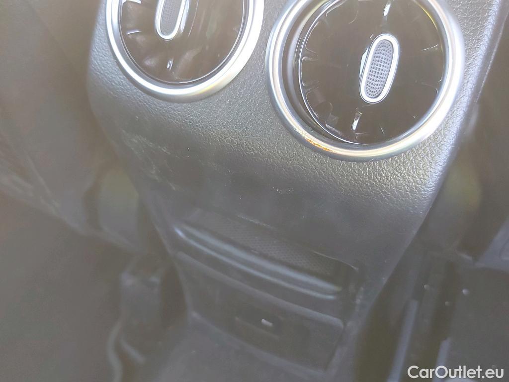  Mercedes  B-Klasse Clase B B 180 d (247.010) 2.0 115CV AT8 E6d #16