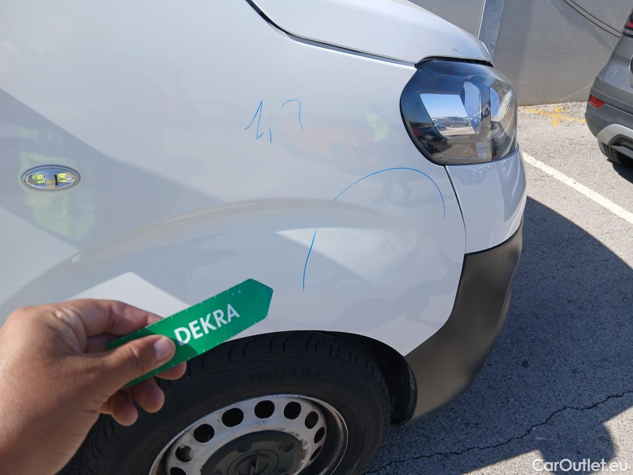  Opel  Vivaro OPEL  / 2019 / 4P / furgón 1.5 Diésel 74kW (100CV) M Std Express (AC) #31
