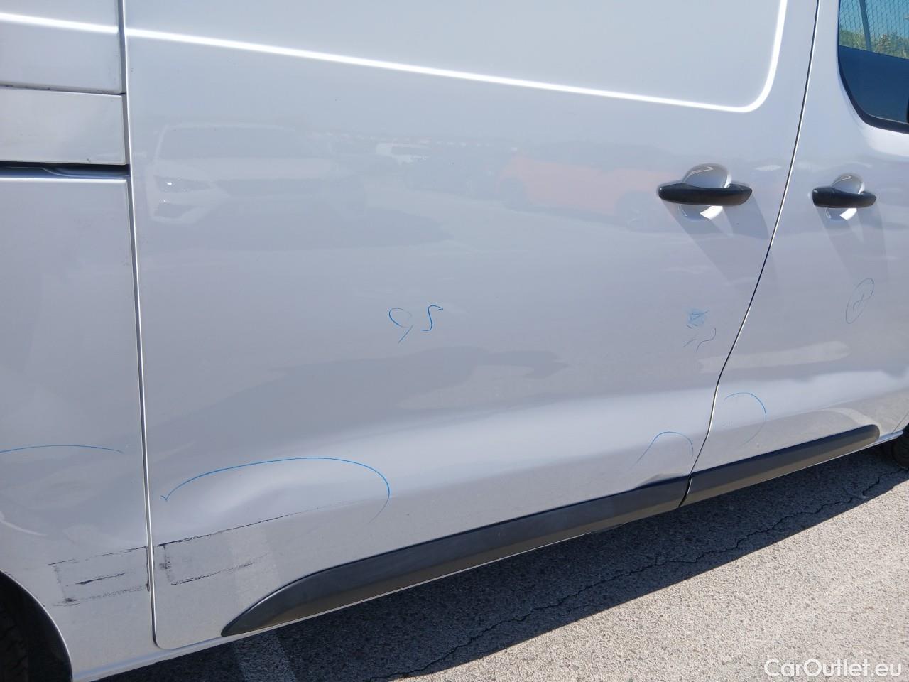  Opel  Vivaro OPEL  / 2019 / 4P / furgón 1.5 Diésel 74kW (100CV) M Std Express (AC) #26