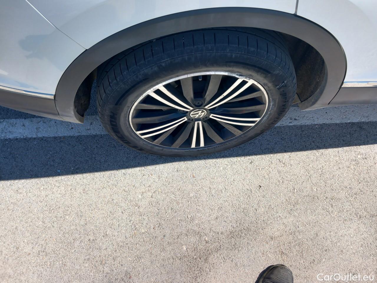  Volkswagen  Tiguan  Life 2.0 TDI 150CV AT7 E6d #23