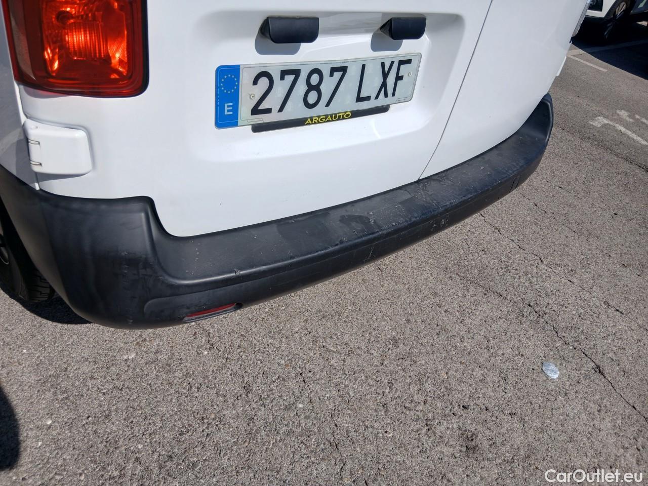  Opel  Vivaro OPEL  / 2019 / 4P / furgón 1.5 Diésel 74kW (100CV) M Std Express (AC) #19
