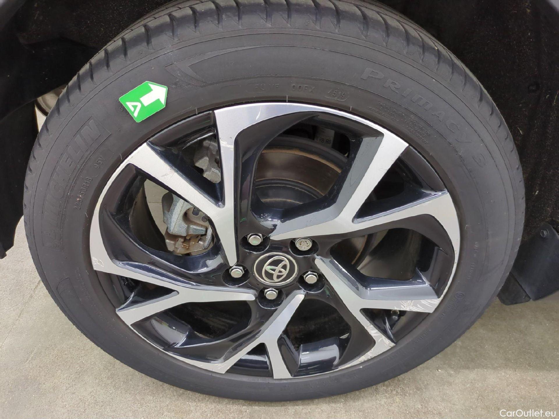  Toyota  C-HR TOYOTA  / 2016 / 5P / SUV 2.0 HYBRIDE 184 COLLECTION #17